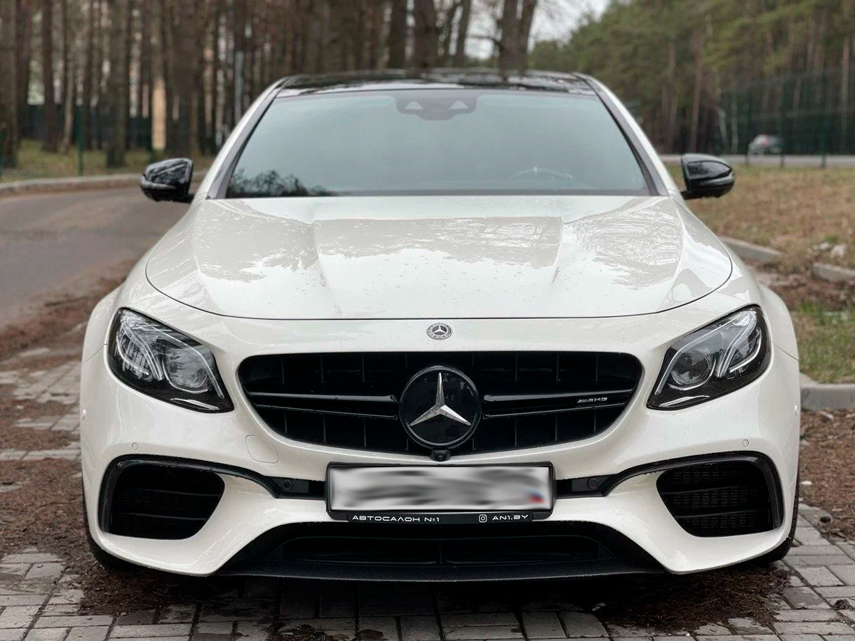 Аренда Mercedes E-klasse AMG